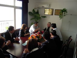 武漢新東物業(yè)管理 一站式專業(yè)服務(wù)，構(gòu)建和諧美好社區(qū)